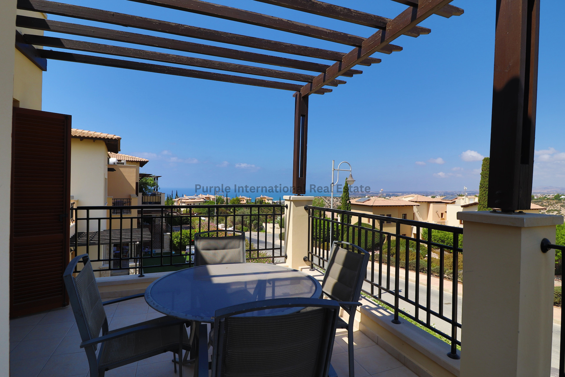 Apartment in Kouklia - view 1