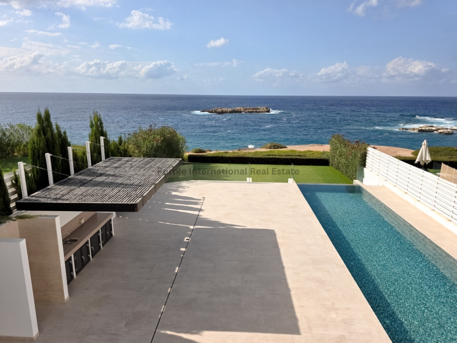 House in Pegeia - view 1