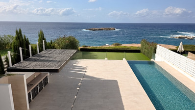 Sea Front Villa with Pool and Stunning Views