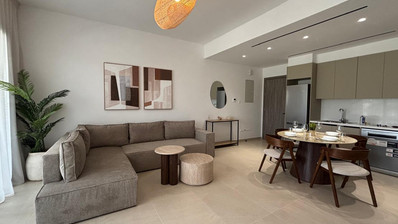 Modern 2 Bedroom Apartment in Scenic Panthea Area