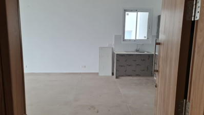 Brand new 2 bedroom Apartment - 3rd Floor -  facing a green park in Kalampakas street.