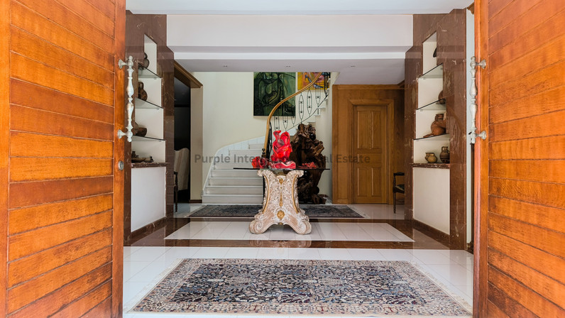 Коммерческая недвижимость 538 м² в аренду в Aradippou, Larnaca, Cyprus