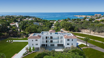 Апартаменты с двумя спальнями на верхнем этаже в Корал-Бей