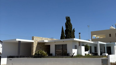 Detached Villa with Four Bedrooms Fully Furnished