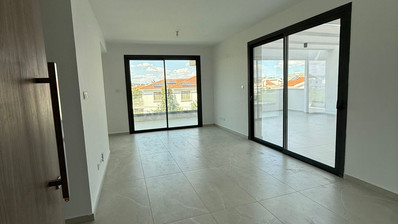 Современная двухкомнатная квартира площадью 79 м²