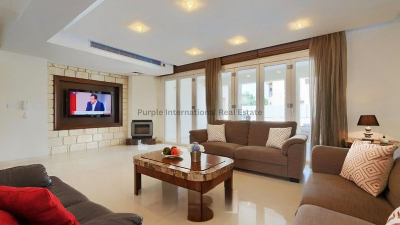 Commercial properties 350 m² for rent in Universal, Paphos, Cyprus