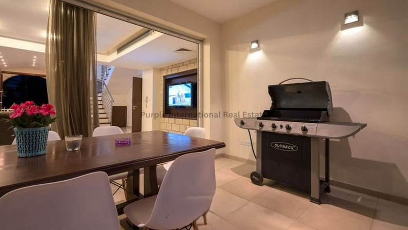 Commercial properties 350 m² for rent in Universal, Paphos, Cyprus