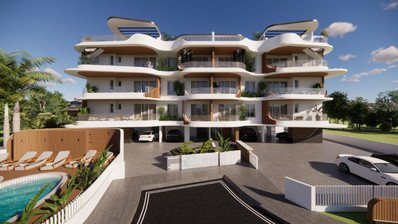 Two Bedroom Third Floor Apartment with Private Roof Garden