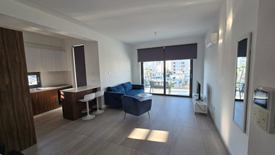 Частично меблированная двухкомнатная квартира в Хрисополитиссе