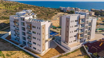 Modern 3 Bedroom Apartment in Agios Tychonas