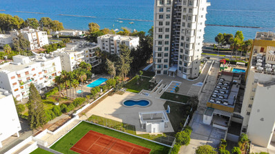 Seafront 3rd Floor Apartment in Agios Tychonas with Sea View