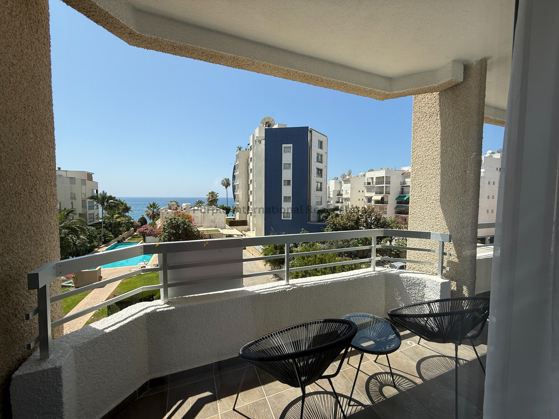 Apartment in Germasogeia River - Image 3