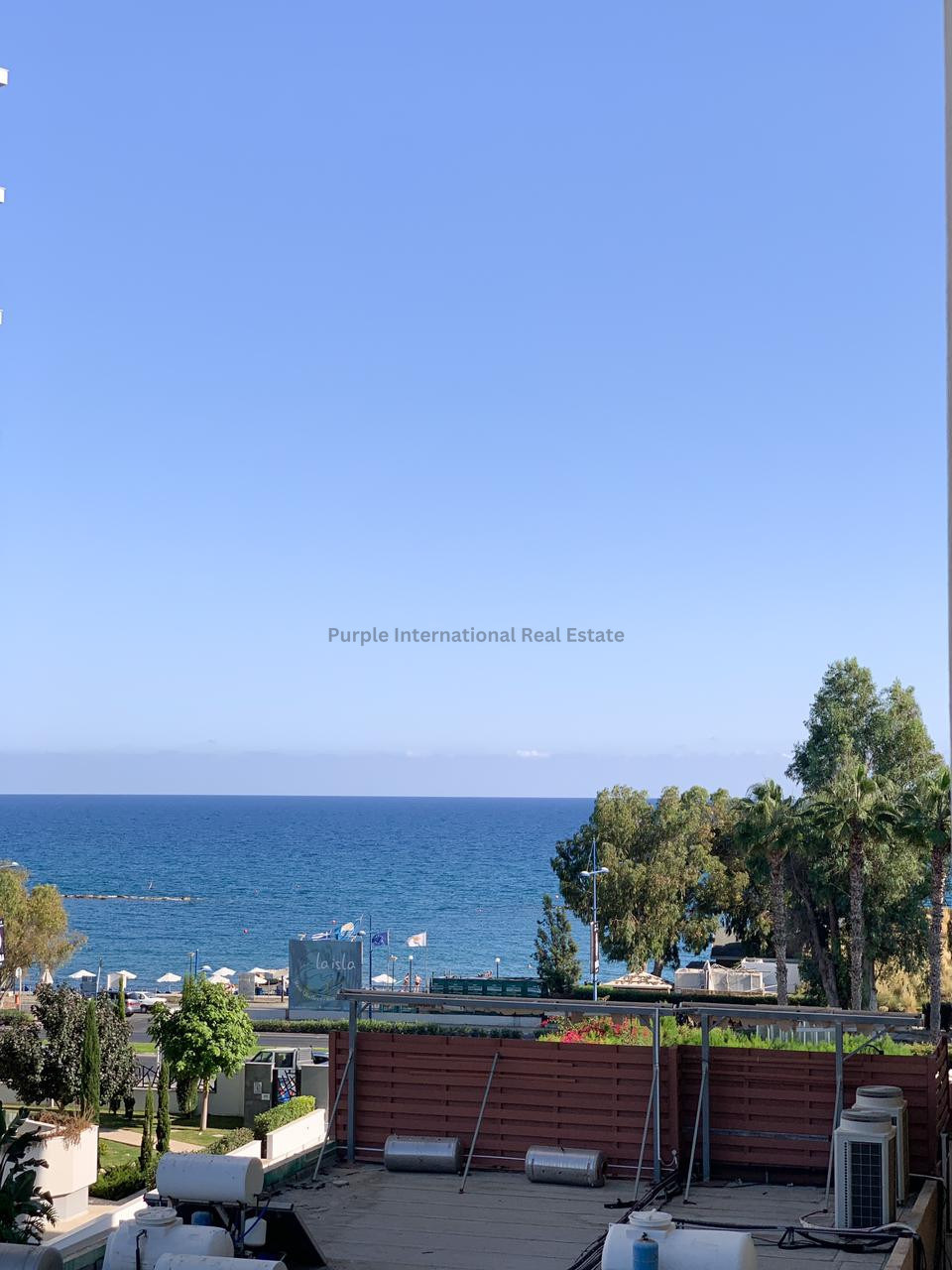 Apartment in Agios Tychon - Image 3