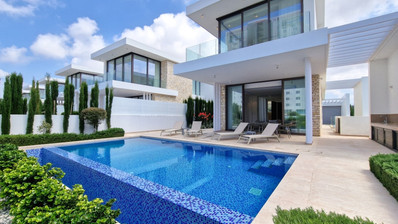 Seafront Furnished Villa with Pool in Kato Paphos