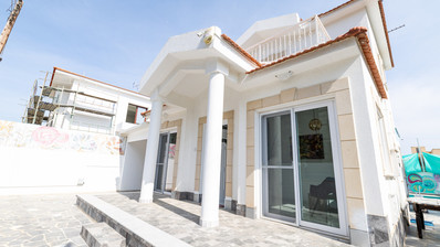 Fully Furnished Pyla Villa with Private Pool