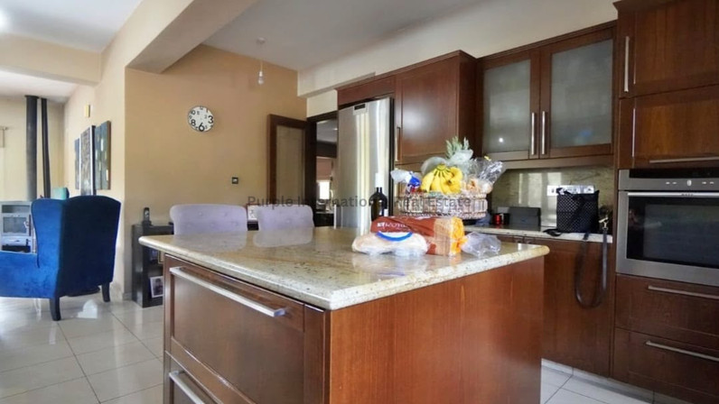 Detached house for sale 390 m² in Mosfiloti, Larnaca, Cyprus