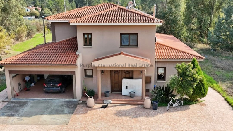 Detached house for sale 390 m² in Mosfiloti, Larnaca, Cyprus