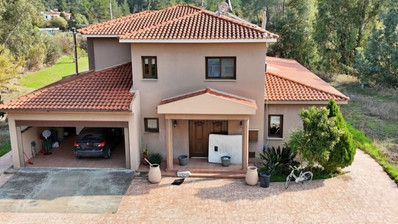 Four Bedroom Furnished House in Green Mosfiloti