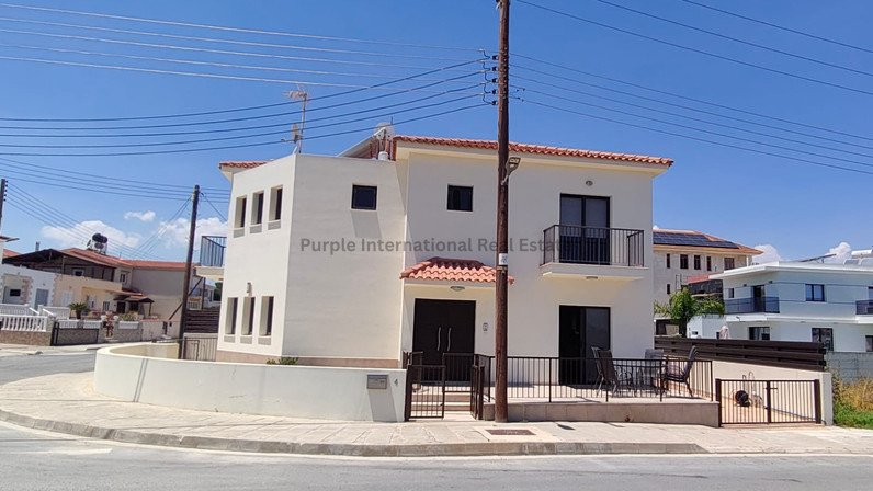 Detached house for sale 170 m² in Aradippou, Larnaca, Cyprus