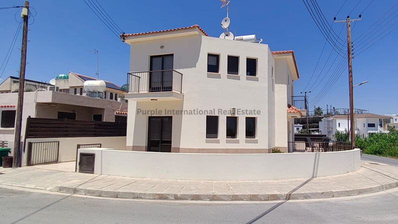 Detached house for sale 170 m² in Aradippou, Larnaca, Cyprus