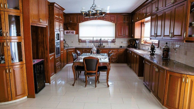 Εμπορικά ακίνητα 550 μ² προς ενοικίαση στην τοποθεσία Agia Fyla, Limassol, Cyprus