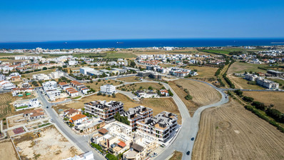 Two Bedroom Apartment with Private Roof Garden in Livadia