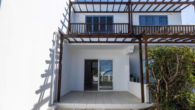 One Bedroom Townhouse Near Ancient Tombs with Pool