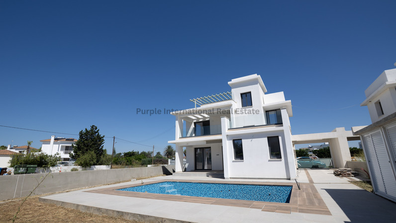 Commercial properties 119 m² for sale in Pervolia, Larnaca, Cyprus
