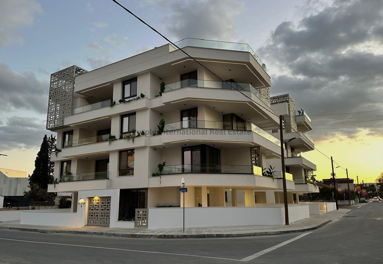 Apartment in Agios Nikolaos - view 1