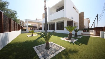 Spacious Four-Bedroom House in Vergina for SALE