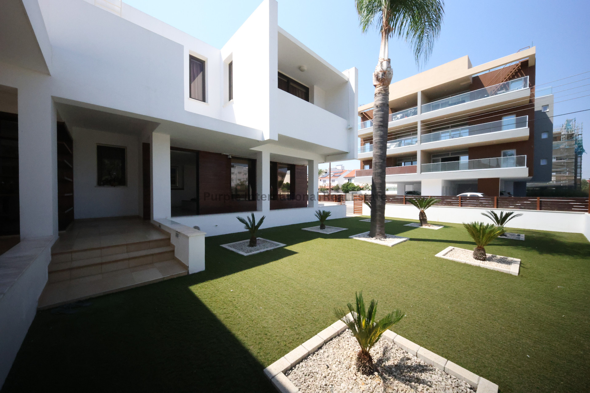 House in Agios Nikolaos - Image 2