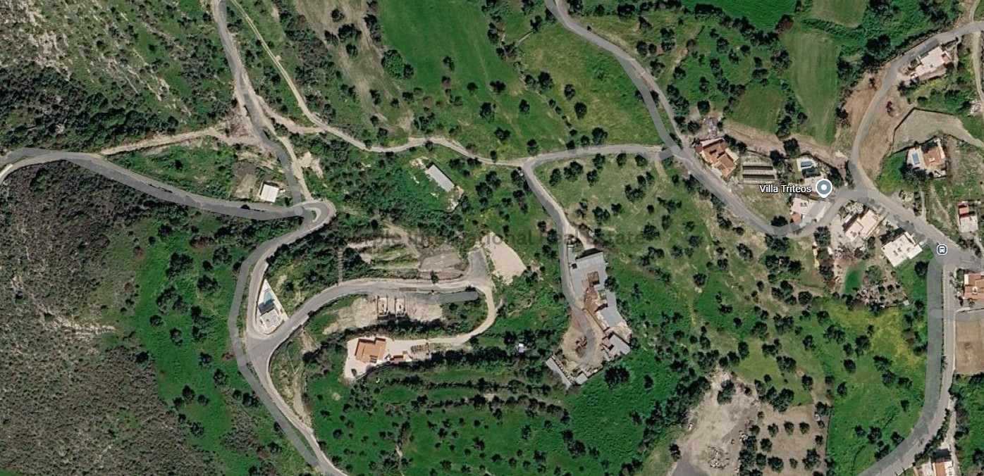 Land in Peristerona - view 1