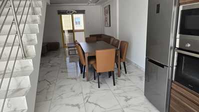Modern Renovated 2-Bed Apartment in Dheryneia