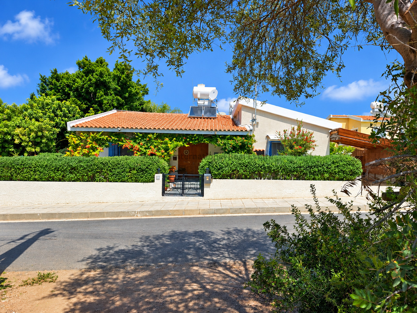House in Kissonerga - view 1