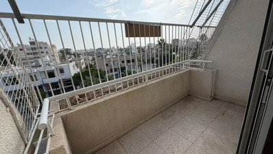 Top-Floor 3-Bed Apartment in Faneromeni with Panoramic Views