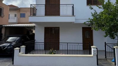 Spacious Furnished 3-Bed Maisonette, Universal