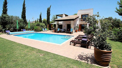 4 спальная вилла в Афродайт Хиллс