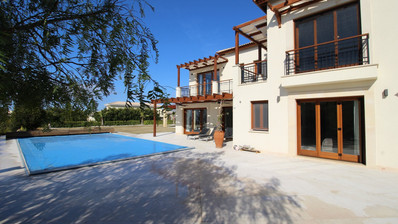 Luxury 6 Bedroom Detached Villa in Aphrodite Hills