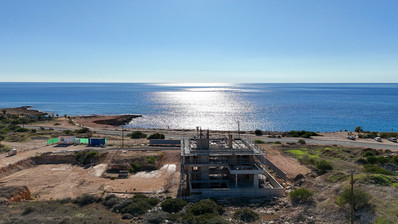 Luxurious 5 Bedroom Sea Front Villa in Ayia Napa