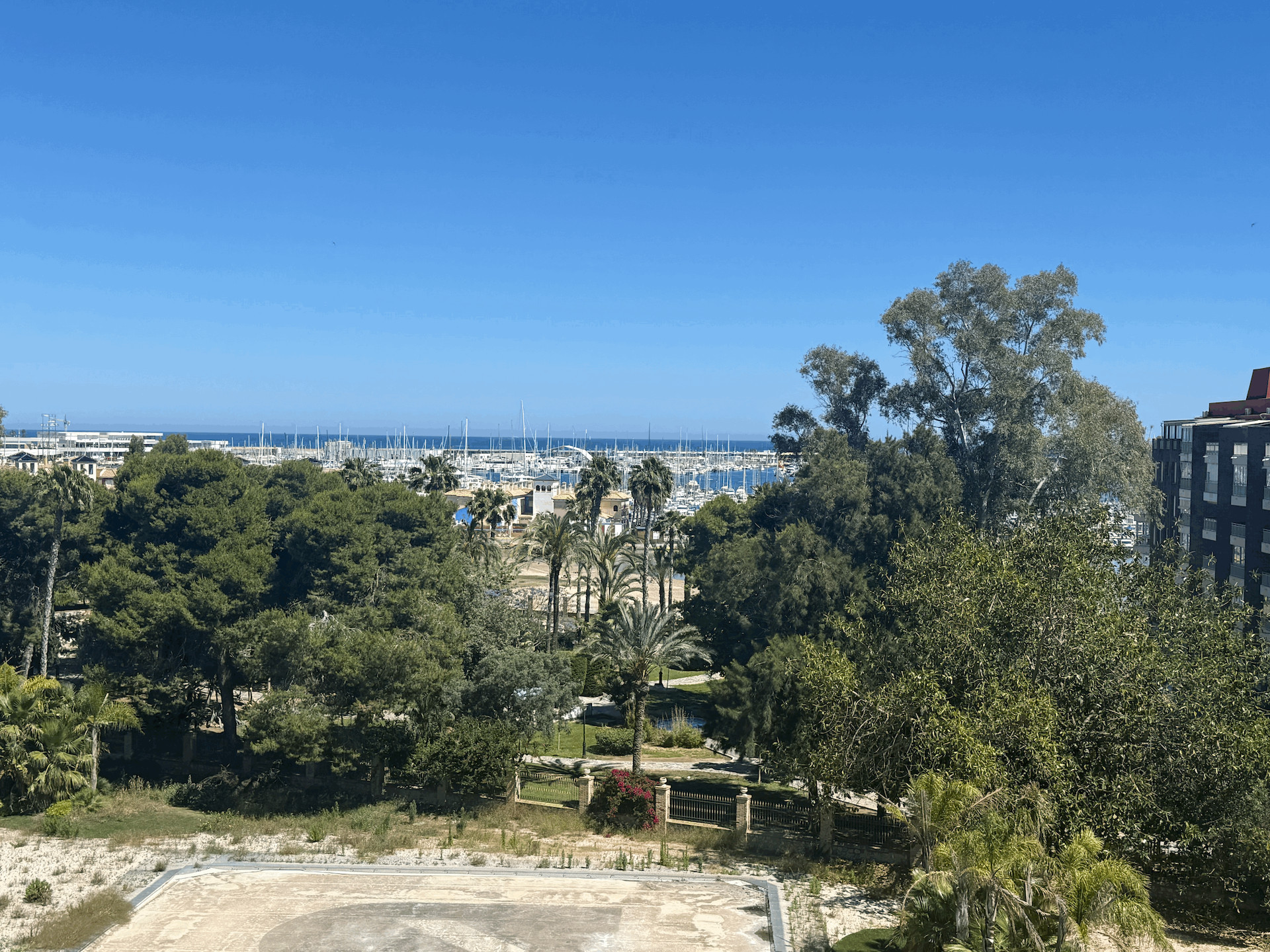 Apartment in Torrevieja - Image 2