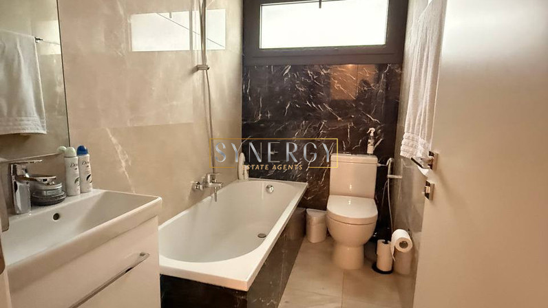 2-bedroom penthouse for sale 88 m² in Germasogeia Tourist Area, Limassol