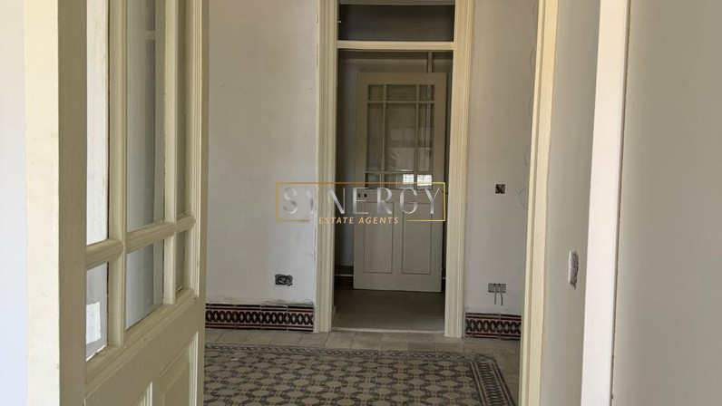 Building 220 m² for rent in Agioi Omologites, Nicosia