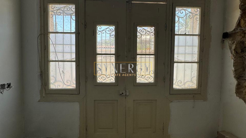 Building 220 m² for rent in Agioi Omologites, Nicosia