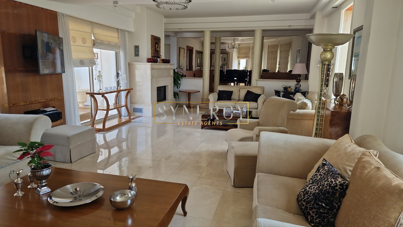 4-bedroom detached house for sale 320 m² in Latsia - Agios Georgios, Nicosia