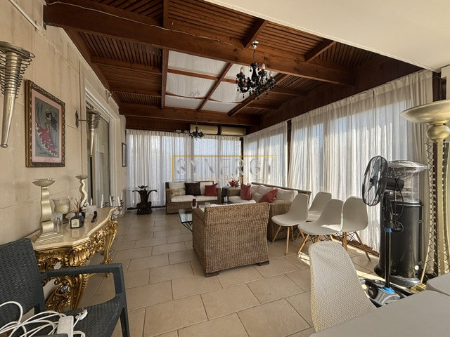 4-bedroom detached house for sale 320 m² in Latsia - Agios Georgios, Nicosia