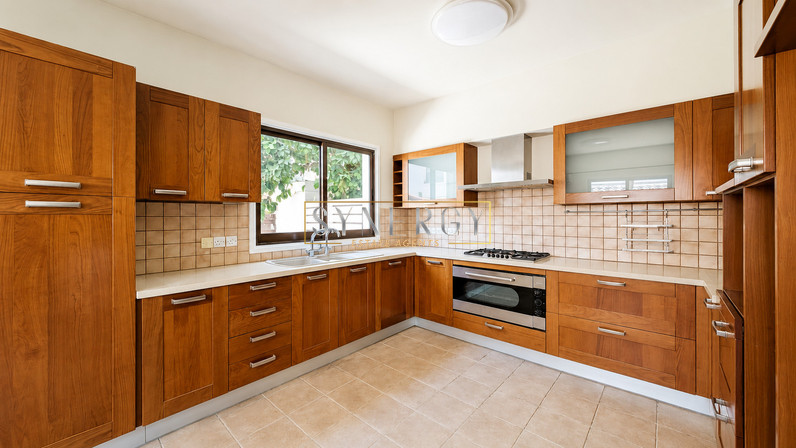 4-bedroom detached house for sale 251 m² in Strovolos - Agios Vasileios, Nicosia
